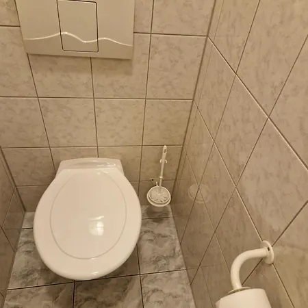 U Losa Πανσιόν *